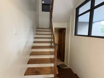 Ready for occupancy house and lot for sale in vermont mayamont antipolo city marcos highway masinag