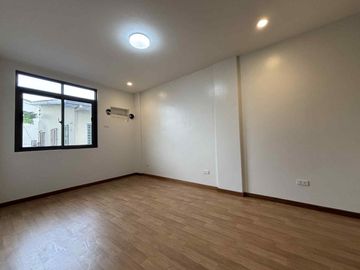 Ready for occupancy house and lot for sale in vermont mayamont antipolo city marcos highway masinag