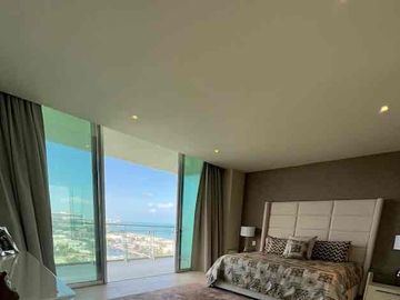 Vive el lujo en Puerto Cancún: Departamento amueblado en SLS Harbour Beach - $2.5M USD