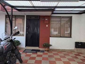 Vendo Espectacular Casa En Unidad Cerrada . Dosquebradas