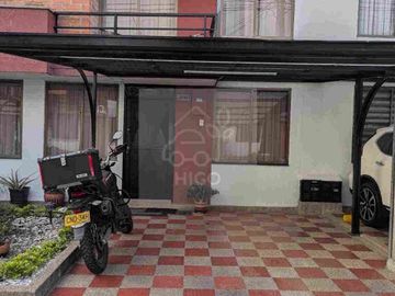 Vendo Espectacular Casa En Unidad Cerrada . Dosquebradas