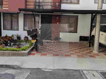 Vendo Espectacular Casa En Unidad Cerrada . Dosquebradas