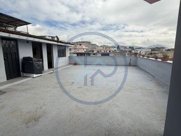 PROPIEDAD RENTERA EN VENTA, UBICADA EN EL NORTE DE QUITO SAN CARLOS, BARRIO EL PORVENIR