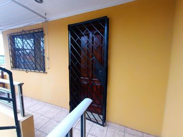 🚨 ¡OPORTUNIDAD! DEPARTAMENTO AMPLIO EN VENTA – URB. LOS LIBERTADORES 🚨