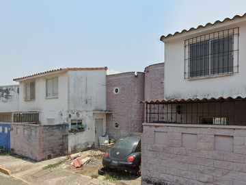 CASA DE RECUPERACIÓN BANCARIA, EN CALLE CIPRES, COLONIA GEOVILLAS RINCÓN DE LOS PINOS, VERACRUZ, VERACRUZ. ¡NO CREDITOS!