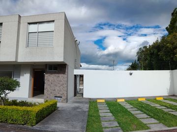 CASA EN VENTA, SECTOR ARMENIA 1, $150000