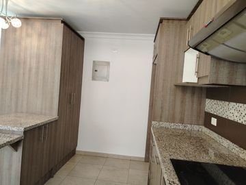 CASA EN VENTA, SECTOR ARMENIA 1, $150000