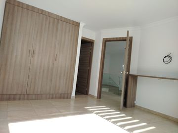CASA EN VENTA, SECTOR ARMENIA 1, $150000