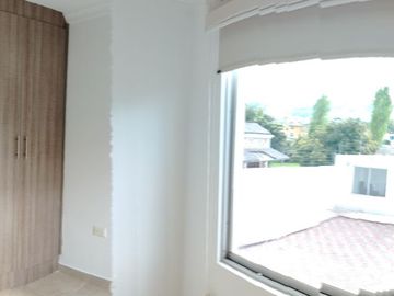 CASA EN VENTA, SECTOR ARMENIA 1, $150000