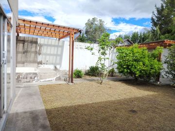 CASA EN VENTA, SECTOR ARMENIA 1, $150000