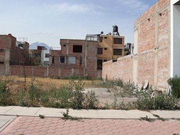Se Vende Terreno En Urb. Privada Y Exclusiva - Yanahuara