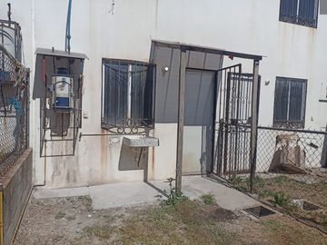 CASA EN VENTA, URBI VILLAS DEL REY HUHUETOCA
