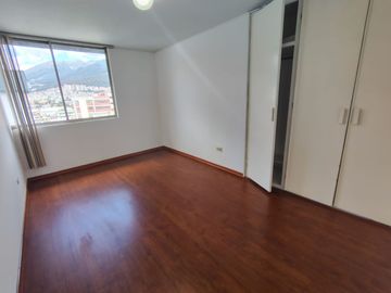 Departamento en Quito Av. Amazonas y el Inca