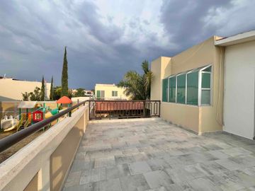 CASA EN VENTA EN PEDREGAL DEL GIGANTE
