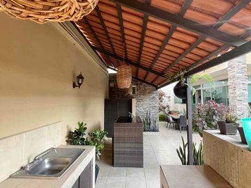 CASA EN VENTA EN PEDREGAL DEL GIGANTE