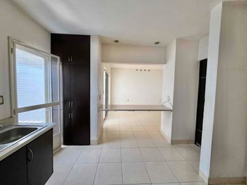 CASA EN VENTA EN QUINTA LOS NARANJOS