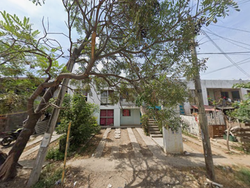 Casa en Paseo de las Rosas, Jardines del Sol, San José del Valle, Bahía de Banderas, Nayarit ¡NO CRÉDITOS!