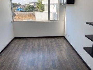 CASA EN VENTA, SECTOR SANTA ROSA TUMBACO, $267000