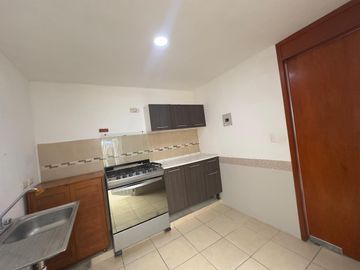 CASA EN VENTA DE 3 RECÁMARAS EN COL. JARDINES DE SANTIAGO PUEBLA