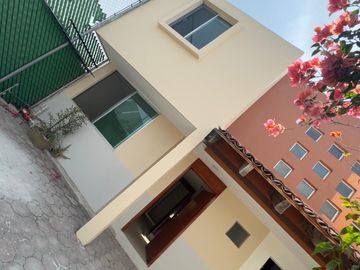 CASA EN VENTA DE 3 RECÁMARAS EN COL. JARDINES DE SANTIAGO PUEBLA