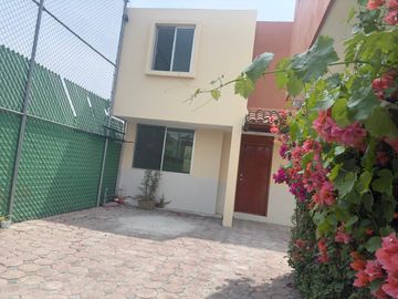 CASA EN VENTA DE 3 RECÁMARAS EN COL. JARDINES DE SANTIAGO PUEBLA