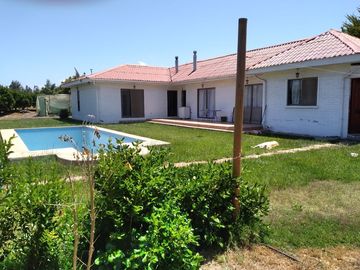 ESTUPENDA CASA EN PARCELA,SECTOR LA PALMA, QUILLOTA 4 DORM 2 BAÑOS