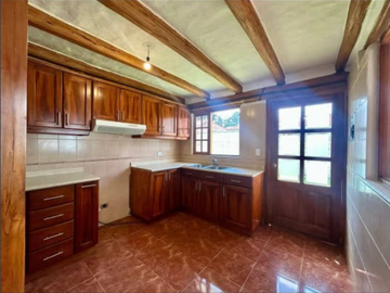 Casa en renta en EXCLUSIVA URBANIZACIÓN de Los Chillos - Sangolqui