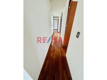 En Venta: Exclusivo Dpto. 4To Piso En Urb. Matellini
