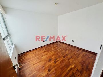 En Venta: Exclusivo Dpto. 4To Piso En Urb. Matellini