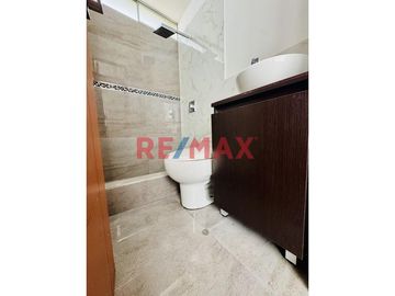En Venta: Exclusivo Dpto. 4To Piso En Urb. Matellini