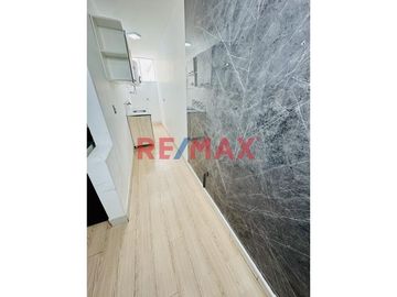 En Venta: Exclusivo Dpto. 4To Piso En Urb. Matellini