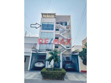 En Venta: Exclusivo Dpto. 4To Piso En Urb. Matellini