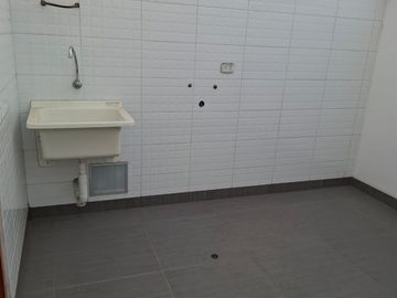 DEPARTAMENTO ESTRENO DÚPLEX VELASCO ASTETE 2226 VISTA ALEGRE SURCO. ENTREGA INMEDIATA. PRECIO INCLUYE COCHERA. 3 DORMITORIOS. 155 m2.