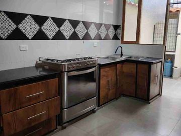 Se vende o se renta bonita casa de lujo en Cotacachi