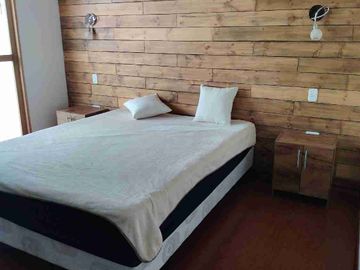 Se vende o se renta bonita casa de lujo en Cotacachi