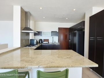VILLA 2 Niveles en PUNTA ESMERALDA OPORTUNIDAD
