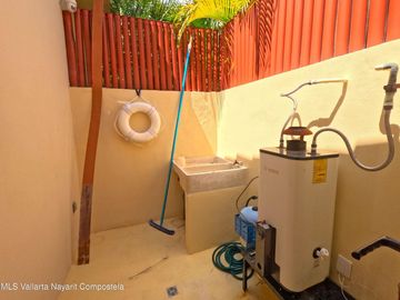 VILLA 2 Niveles en PUNTA ESMERALDA OPORTUNIDAD