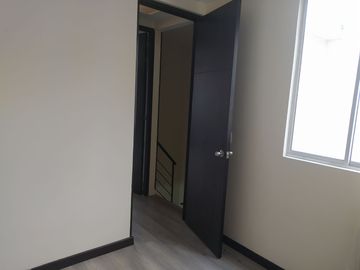 ¡SE VENDE ESPECTACULAR CASA!