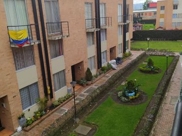 ¡SE VENDE ESPECTACULAR CASA!