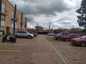 ¡SE VENDE ESPECTACULAR CASA!