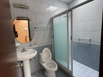 CASA EN VENTA EN REAL PATRIA