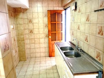 🏡 Casa Esquina en Los Cóndores – Condominio Las Amapolas, Talcahuano