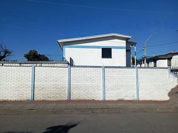 🏡 Casa Esquina en Los Cóndores – Condominio Las Amapolas, Talcahuano