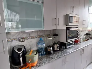 CASA EN URB. LOS CIPRESES