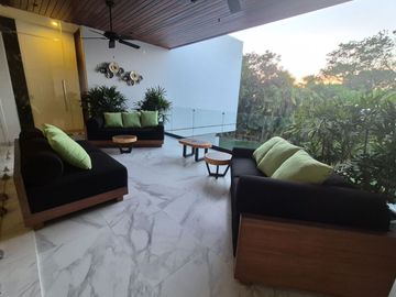 Casa  de lujo con alberca privada en venta, Yucatán Country Club, Mérida