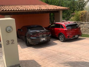 CASA EN VENTA EN LAS CAÑADAS