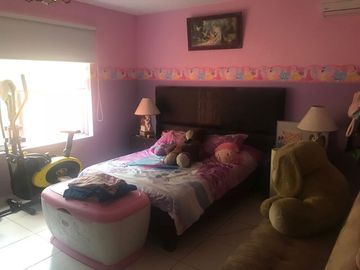 CASA EN VENTA EN LAS CAÑADAS