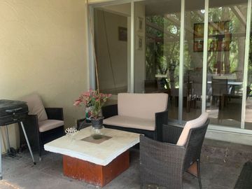 CASA EN VENTA EN LAS CAÑADAS