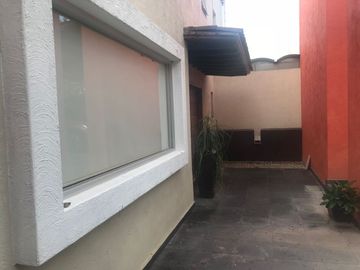 CASA EN VENTA EN LAS CAÑADAS