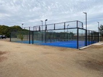 MARAVILLOSA PARCELA: 2 CASAS – PISCINA - 2 CANCHAS DE PÁDEL Y GRAN QUINCHO - TALAGANTE
